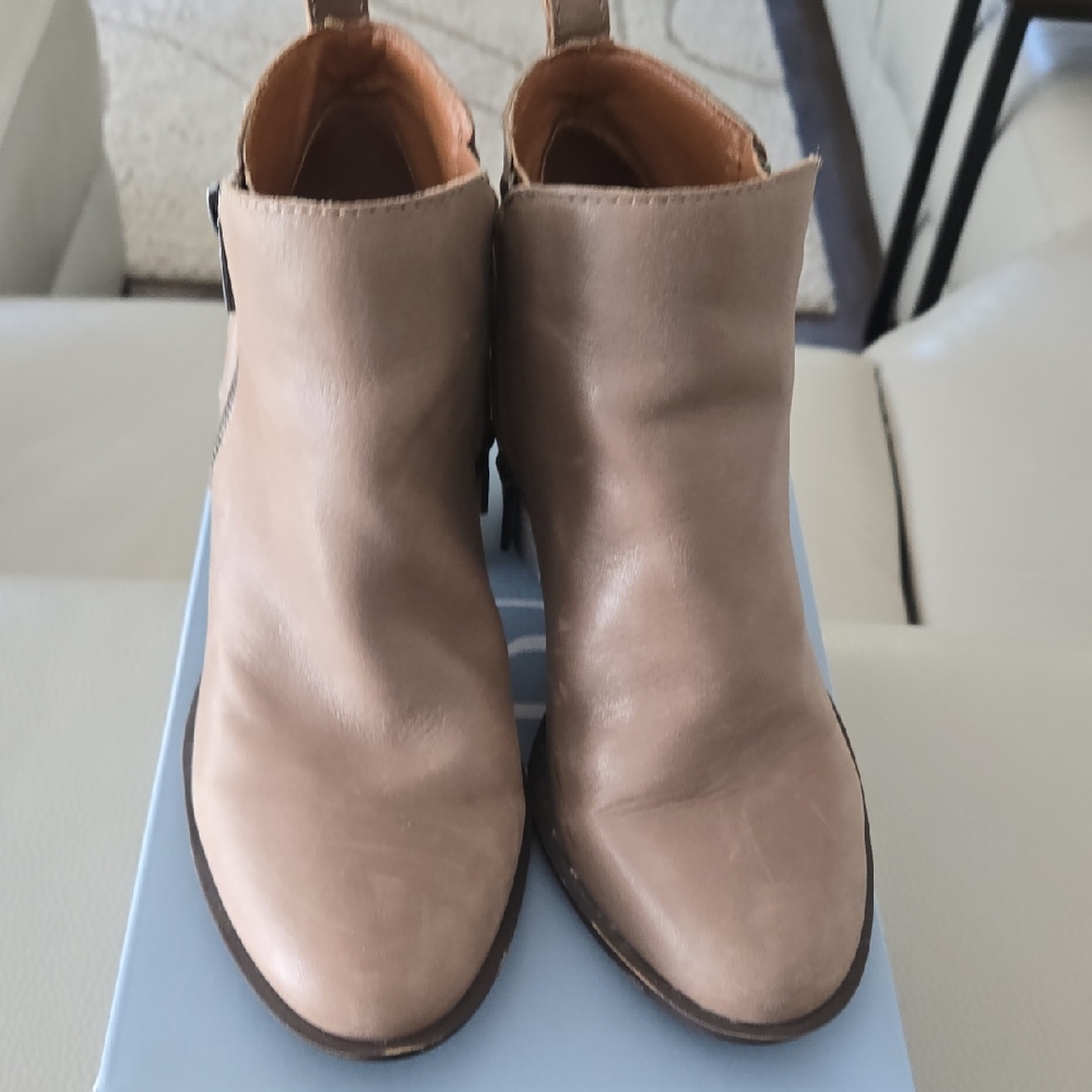 Lucky Brand Tan Ankle Booties Suede Slip-On